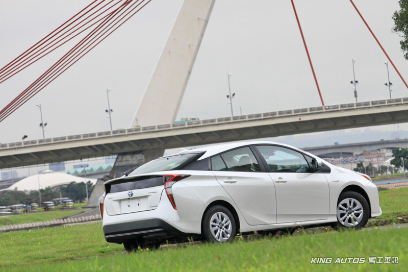 全新Toyota Prius引領氣勢 猴年《和泰汽車》看似退、實為進! 全新Toyota Prius引領氣勢 猴年《和泰汽車》看似退、實為進!
