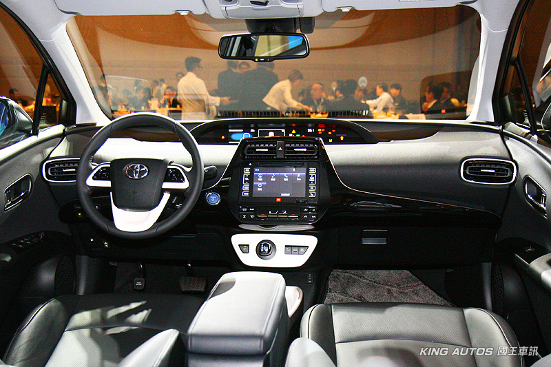 全新Toyota Prius引領氣勢 猴年《和泰汽車》看似退、實為進! 全新Toyota Prius引領氣勢 猴年《和泰汽車》看似退、實為進!