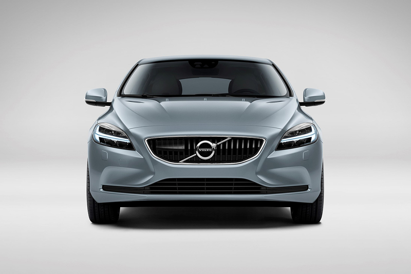 臺灣預計第四季開賣 小改款《Volvo V40》日內瓦車展前夕曝光 臺灣預計第四季開賣 小改款《Volvo V40》日內瓦車展前夕曝光