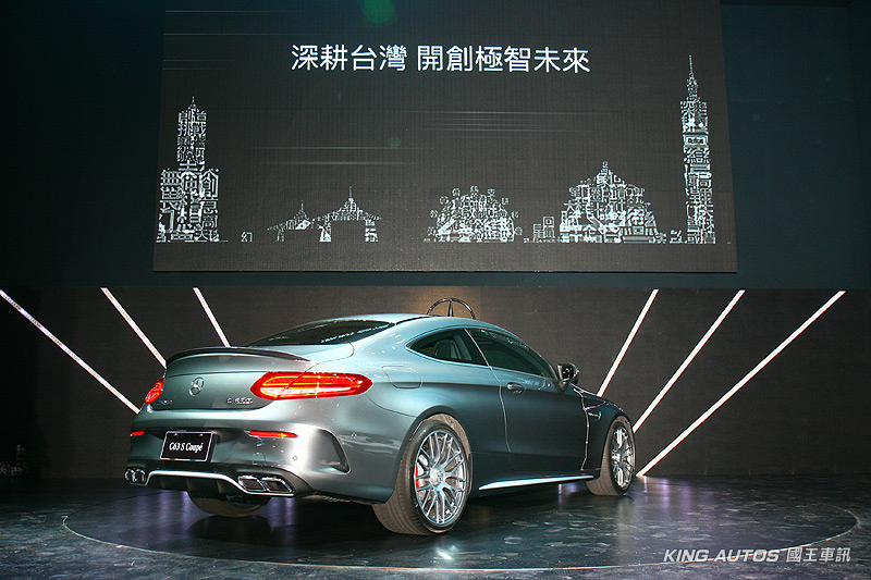 《C 63 S Coupé》暴力先決!賓士《Mercedes-Benz》誓於猴年繼續壯大 《C 63 S Coupé》暴力先決!賓士《Mercedes-Benz》誓於猴年繼續壯大