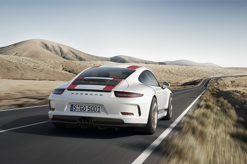 NA+手排才是王道!《Porsche 911 R》鎖定本格派熱血玩家強勢襲來 NA+手排才是王道!《Porsche 911 R》鎖定本格派熱血玩家強勢襲來