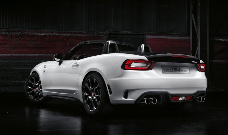 教父級MX-5毒蠍加持!《Abarth 124 Spider》勁裝現身日內瓦車展 教父級MX-5毒蠍加持!《Abarth 124 Spider》勁裝現身日內瓦車展