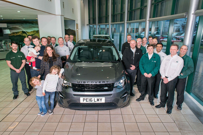 7人座才是票房保證!第10萬輛《Land Rover Discovery Sport》步出生產線 7人座才是票房保證!第10萬輛《Land Rover Discovery Sport》步出生產線