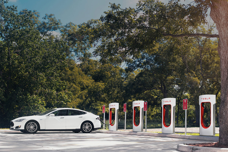 平價版Tesla準備好了 《Tesla Model 3》預告3月底現身 平價版Tesla準備好了 《Tesla Model 3》預告3月底現身