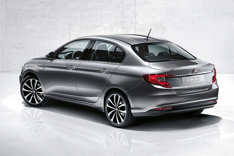 閃耀霓虹再現 《Fiat Tipo》將以《Dodge Neon》之名進軍墨西哥 閃耀霓虹再現 《Fiat Tipo》將以《Dodge Neon》之名進軍墨西哥