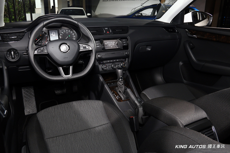 《Octavia》殺入百萬內進口房車市場 《Škoda Taiwan》目標2016年販4,200輛 《Octavia》殺入百萬內進口房車市場 《Škoda Taiwan》目標2016年販4,200輛