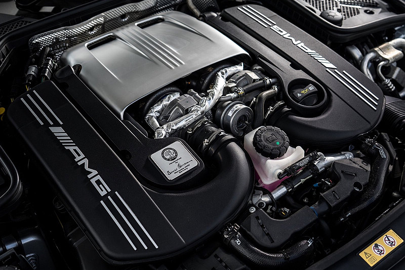 賓士《Mercedes-AMG》63性能陣線預告再添新成員 E/GLC/GLC Coupe入列! 賓士《Mercedes-AMG》63性能陣線預告再添新成員 E/GLC/GLC Coupe入列!