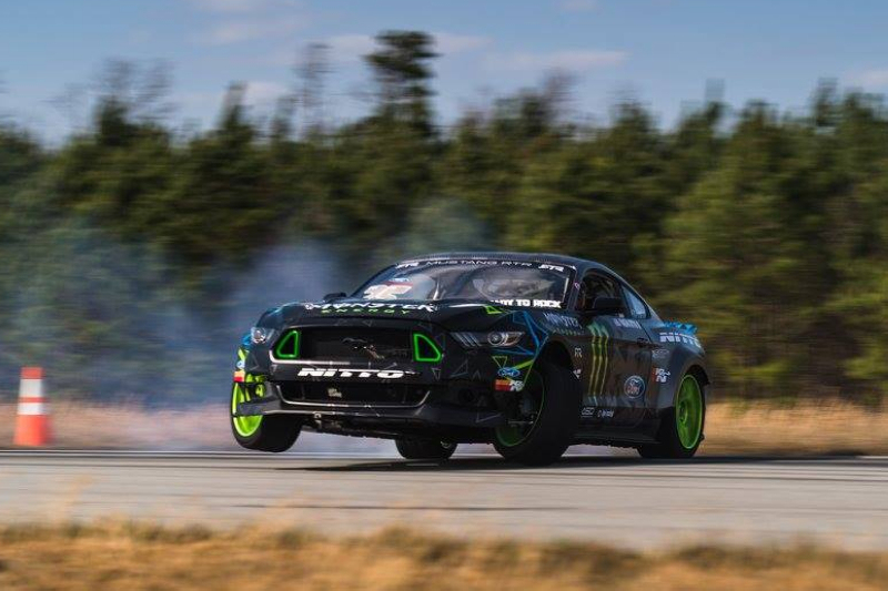 900hp瘋馬亮相!Formula D冠軍車手Vaughn Gittin Jr.最新戰駒《Ford Mustang RTR》登場 900hp瘋馬亮相!Formula D冠軍車手Vaughn Gittin Jr.最新戰駒《Ford Mustang RTR》登場
