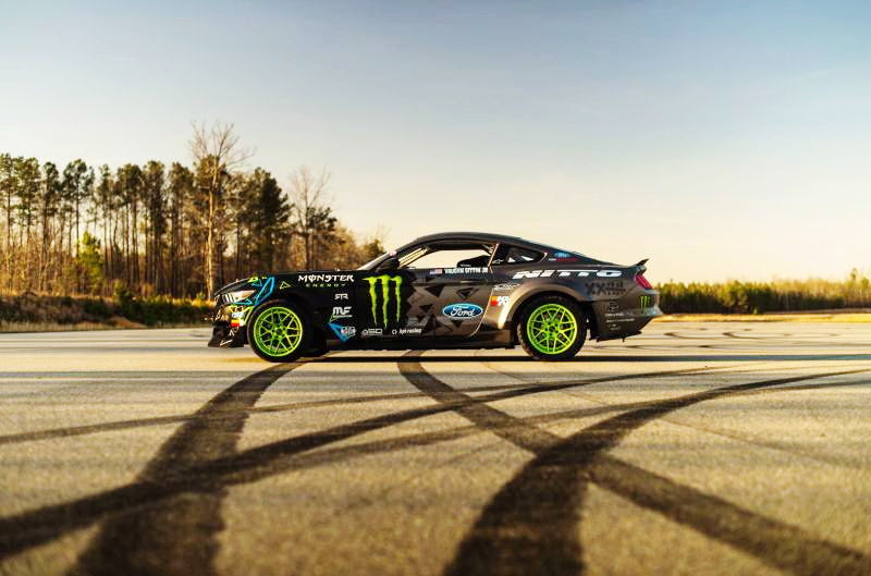 900hp瘋馬亮相!Formula D冠軍車手Vaughn Gittin Jr.最新戰駒《Ford Mustang RTR》登場 900hp瘋馬亮相!Formula D冠軍車手Vaughn Gittin Jr.最新戰駒《Ford Mustang RTR》登場
