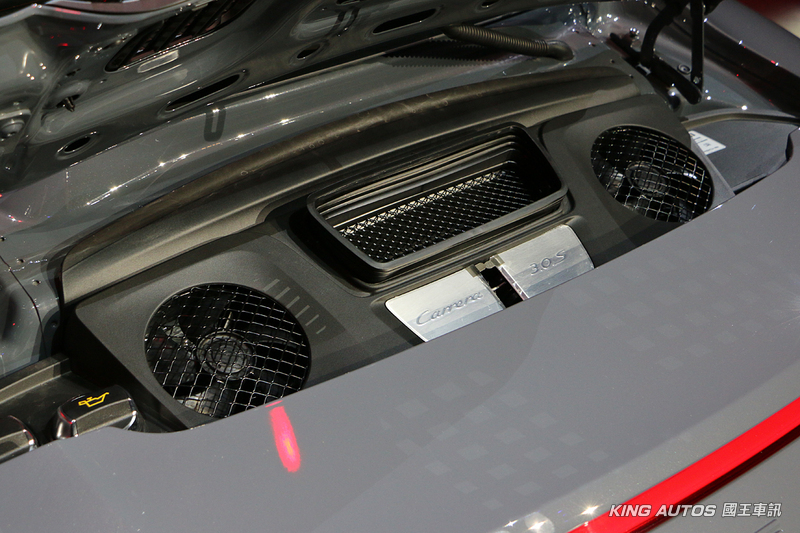排氣量縮減動力不減 小改《Porsche 911》538萬元登臺開賣 排氣量縮減動力不減 小改《Porsche 911》538萬元登臺開賣