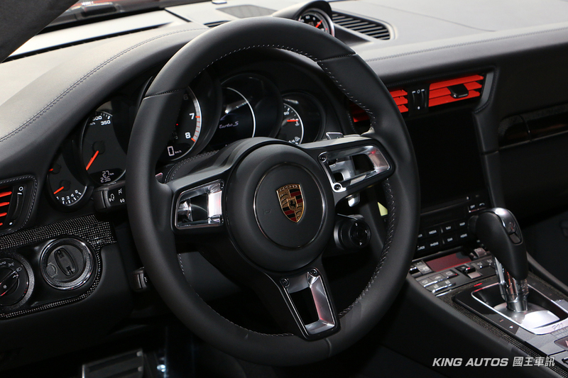 排氣量縮減動力不減 小改《Porsche 911》538萬元登臺開賣 排氣量縮減動力不減 小改《Porsche 911》538萬元登臺開賣