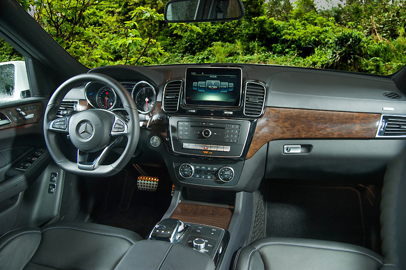 大型豪華休旅旗艦 賓士《Mercedes-Benz GLS》429萬起正式抵台 大型豪華休旅旗艦 賓士《Mercedes-Benz GLS》429萬起正式抵台
