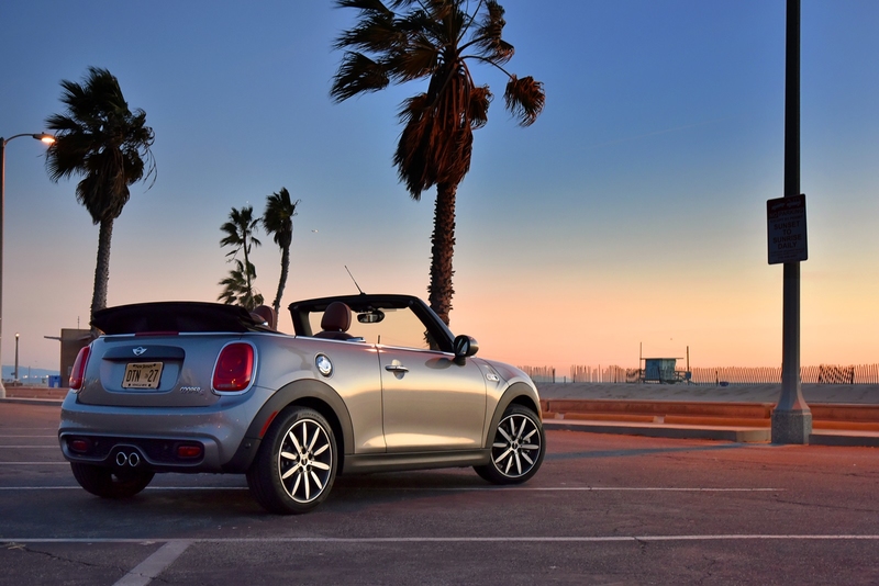 樂趣與拉風兼具!新一代《Mini Cabrio》敞篷車160萬元起正式在臺上市 樂趣與拉風兼具!新一代《Mini Cabrio》敞篷車160萬元起正式在臺上市