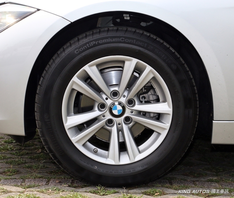 豪華房車搭上3缸引擎潮流 ─《BMW 318i》入門不減魅力 豪華房車搭上3缸引擎潮流 ─《BMW 318i》入門不減魅力