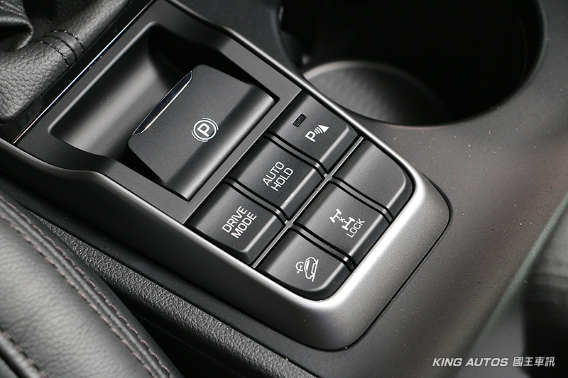 正式售價再降!全新現代《Hyundai Tucson》82.9萬元起強勢問鼎SUV市場 正式售價再降!全新現代《Hyundai Tucson》82.9萬元起強勢問鼎SUV市場