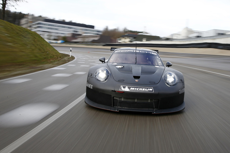 2017年正式投入戰場 新一代《Porsche 911 RSR》搶先曝光 2017年正式投入戰場 新一代《Porsche 911 RSR》搶先曝光