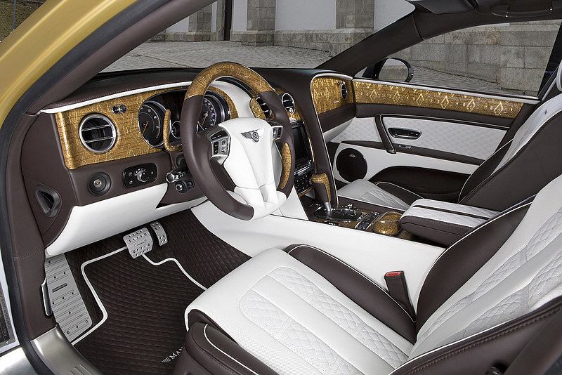 霸氣面孔先示人 Mansory預告《Bentley Bentayga》改裝作品將問世 霸氣面孔先示人 Mansory預告《Bentley Bentayga》改裝作品將問世