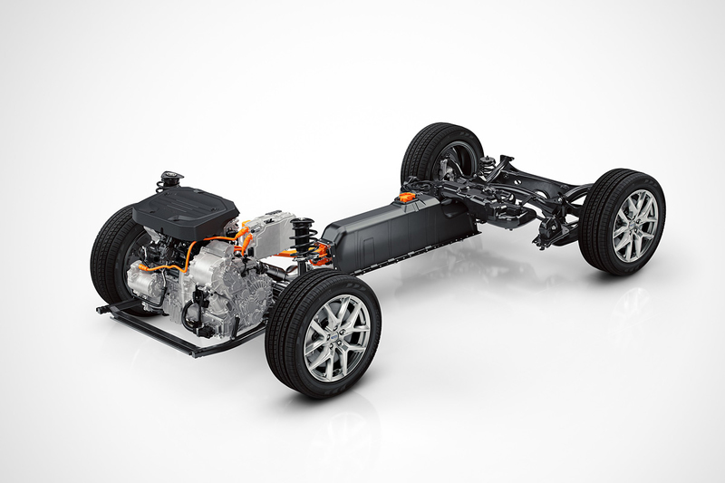 《XC40》與大改《V40》搶先露臉?《Volvo》官方Snapchat帳號露玄機 《XC40》與大改《V40》搶先露臉?《Volvo》官方Snapchat帳號露玄機