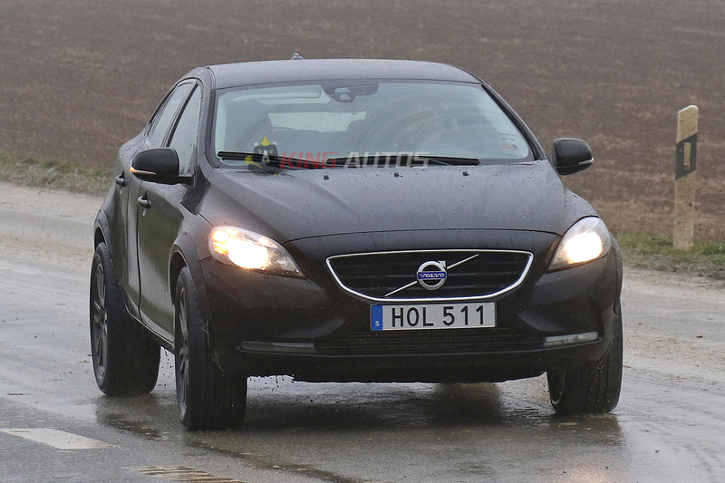 《XC40》與大改《V40》搶先露臉?《Volvo》官方Snapchat帳號露玄機 《XC40》與大改《V40》搶先露臉?《Volvo》官方Snapchat帳號露玄機