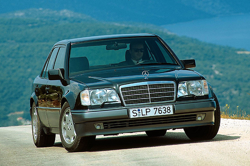 W213發表前的車系歷史總回顧 賓士《Mercedes-Benz E-Class》地位難以撼動 W213發表前的車系歷史總回顧 賓士《Mercedes-Benz E-Class》地位難以撼動