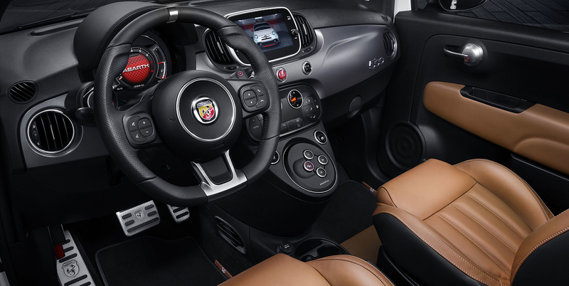 毒蠍小鋼砲《Abarth 595》改款登場!英國售價同步公佈 毒蠍小鋼砲《Abarth 595》改款登場!英國售價同步公佈