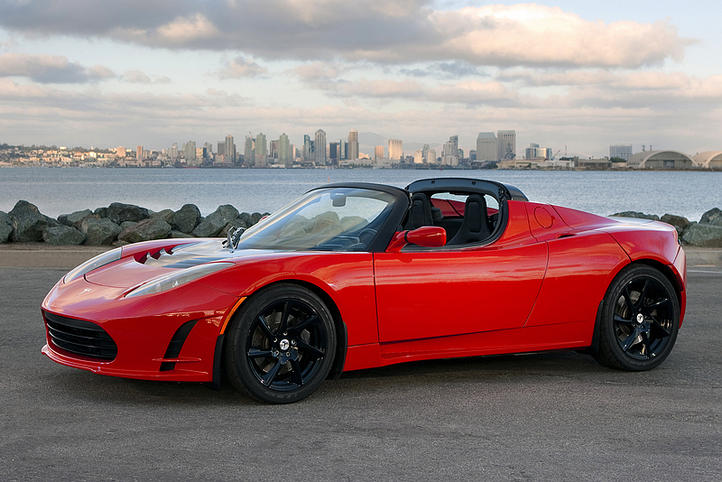 身形放大、性能更強!次代《Tesla Roadster》純電敞篷跑車預計2019年亮相 身形放大、性能更強!次代《Tesla Roadster》純電敞篷跑車預計2019年亮相