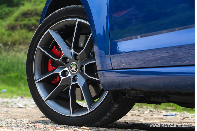 如何能夠不想她 ─《Škoda Octavia RS 2.0 TSI》試駕報導 如何能夠不想她 ─《Škoda Octavia RS 2.0 TSI》試駕報導