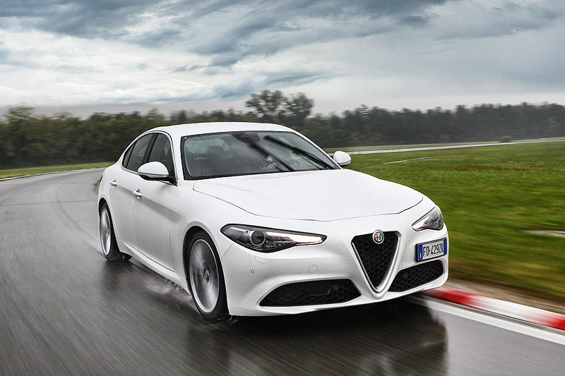 全新《Alfa Romeo Giulia》本月率先於歐洲市場推出 全新《Alfa Romeo Giulia》本月率先於歐洲市場推出