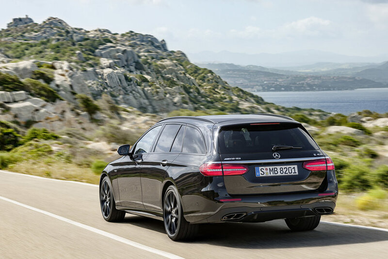 《E 43 4Matic Estate》同步現身 《Mercedes-Benz E-Class Estate》正式發表亮相 《E 43 4Matic Estate》同步現身 《Mercedes-Benz E-Class Estate》正式發表亮相