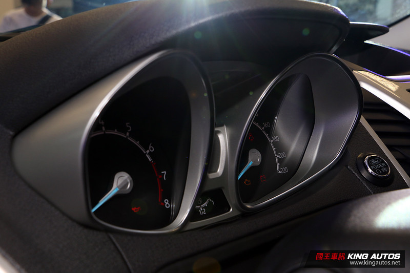 勁黑質感升級 《Ford EcoSport》燻黑勁裝版74.9萬元起上市開賣 勁黑質感升級 《Ford EcoSport》燻黑勁裝版74.9萬元起上市開賣