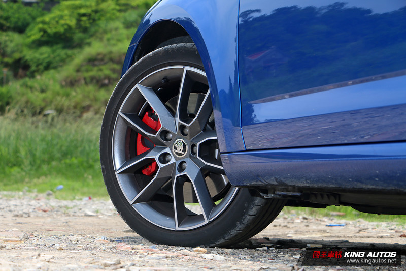 終須一戰─《Škoda Octavia RS 2.0 TSI》vs.《Subaru WRX 2.0 DIT CVT》動力操控篇 終須一戰─《Škoda Octavia RS 2.0 TSI》vs.《Subaru WRX 2.0 DIT CVT》動力操控篇