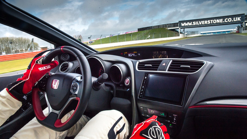 最速前驅車復仇之爭?《Honda Civic Type R》完成歐洲五大賽道單圈紀錄挑戰 最速前驅車復仇之爭?《Honda Civic Type R》完成歐洲五大賽道單圈紀錄挑戰
