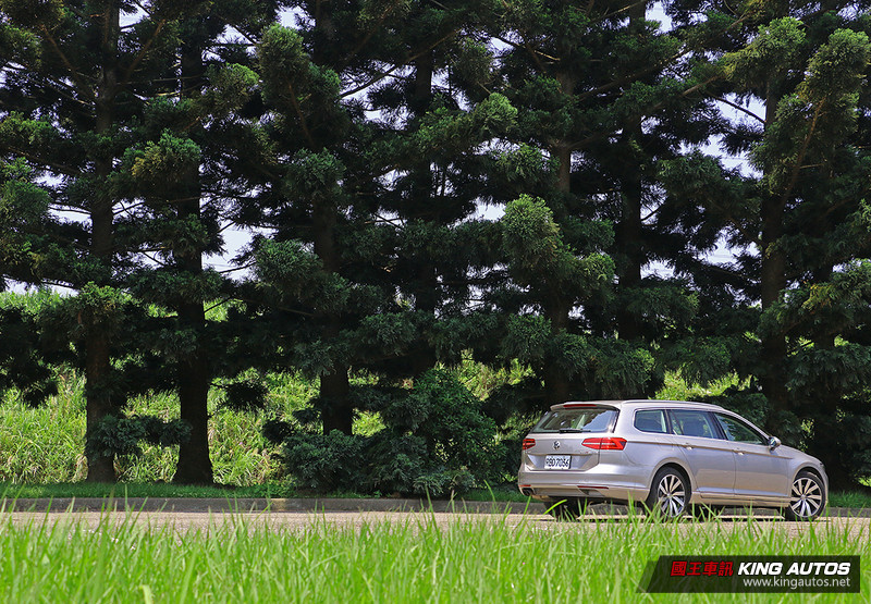 實用與質感超出期待─福斯《Volkswagen Passat Variant 400 TDI》試駕 實用與質感超出期待─福斯《Volkswagen Passat Variant 400 TDI》試駕