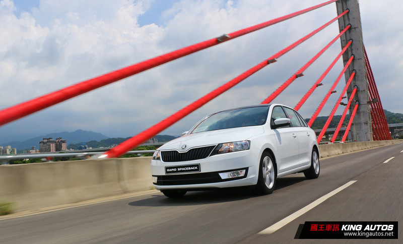 省油省稅新選擇─《Škoda Rapid Spaceback 1.4 TDI》試駕初體驗 省油省稅新選擇─《Škoda Rapid Spaceback 1.4 TDI》試駕初體驗