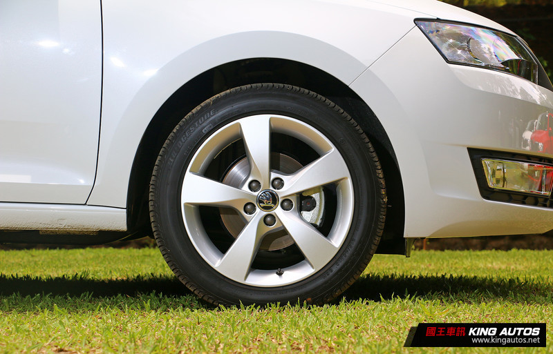 省油省稅新選擇─《Škoda Rapid Spaceback 1.4 TDI》試駕初體驗 省油省稅新選擇─《Škoda Rapid Spaceback 1.4 TDI》試駕初體驗