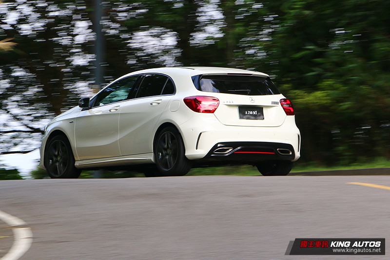 少量珍惜的美好 ─ 賓士《Mercedes-Benz A 250 Sport 6MT》暢快試駕 少量珍惜的美好 ─ 賓士《Mercedes-Benz A 250 Sport 6MT》暢快試駕