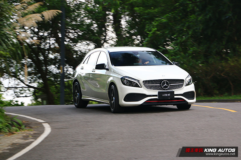 少量珍惜的美好 ─ 賓士《Mercedes-Benz A 250 Sport 6MT》暢快試駕 少量珍惜的美好 ─ 賓士《Mercedes-Benz A 250 Sport 6MT》暢快試駕