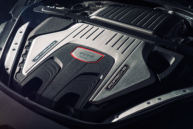 品牌持續成長的助力 全新保時捷《Porsche Panamera》後勢看漲 品牌持續成長的助力 全新保時捷《Porsche Panamera》後勢看漲