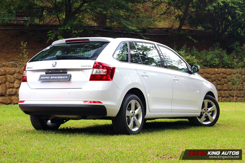 《Škoda Rapid》入門價下殺80萬元內 同步新增1.6MPI與1.4 TDI兩款動力 《Škoda Rapid》入門價下殺80萬元內 同步新增1.6MPI與1.4 TDI兩款動力
