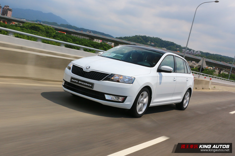 《Škoda Rapid》入門價下殺80萬元內 同步新增1.6MPI與1.4 TDI兩款動力 《Škoda Rapid》入門價下殺80萬元內 同步新增1.6MPI與1.4 TDI兩款動力