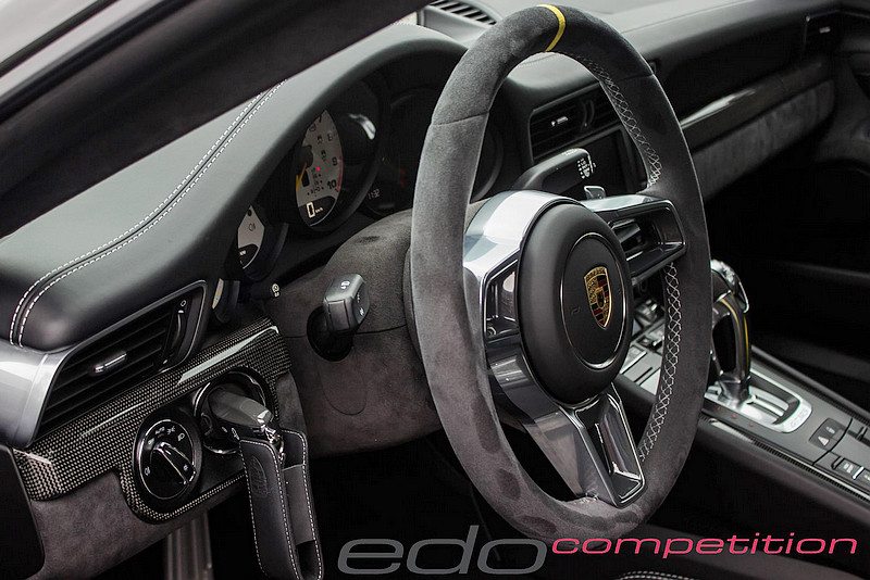 碳纖維上身更緊繃 Edo Competition打造更輕更強的《Porsche 911 GT3 RS》 碳纖維上身更緊繃 Edo Competition打造更輕更強的《Porsche 911 GT3 RS》