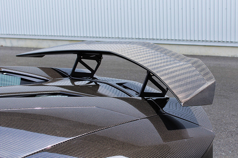 碳纖大牛無比凶暴 Hamann操刀《Lamborghini Aventador Roadster》展露傲然殺氣 碳纖大牛無比凶暴 Hamann操刀《Lamborghini Aventador Roadster》展露傲然殺氣
