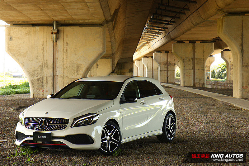 少量珍惜的美好 ─ 賓士《Mercedes-Benz A 250 Sport 6MT》暢快試駕 少量珍惜的美好 ─ 賓士《Mercedes-Benz A 250 Sport 6MT》暢快試駕