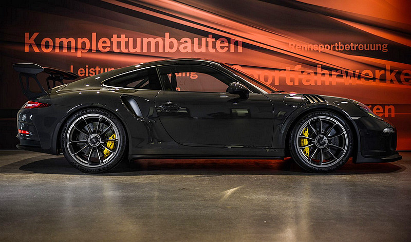 碳纖維上身更緊繃 Edo Competition打造更輕更強的《Porsche 911 GT3 RS》 碳纖維上身更緊繃 Edo Competition打造更輕更強的《Porsche 911 GT3 RS》