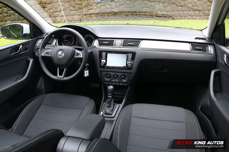 《Škoda Rapid》入門價下殺80萬元內 同步新增1.6MPI與1.4 TDI兩款動力 《Škoda Rapid》入門價下殺80萬元內 同步新增1.6MPI與1.4 TDI兩款動力