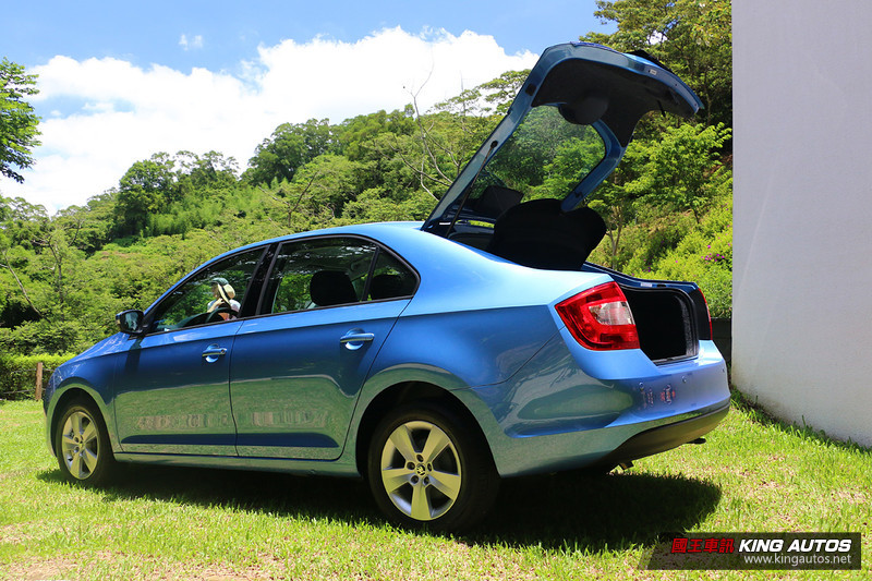 《Škoda Rapid》入門價下殺80萬元內 同步新增1.6MPI與1.4 TDI兩款動力 《Škoda Rapid》入門價下殺80萬元內 同步新增1.6MPI與1.4 TDI兩款動力