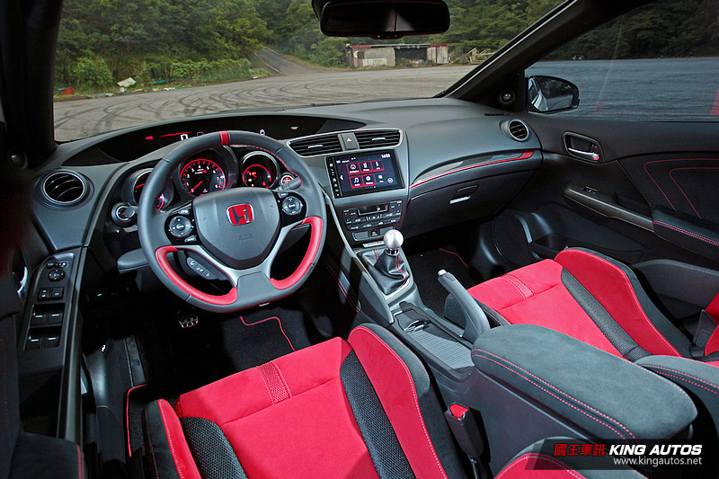 前後代本田魂的驕傲 《Honda Civic Type R》FN2 & FK2世代參上 前後代本田魂的驕傲 《Honda Civic Type R》FN2 & FK2世代參上