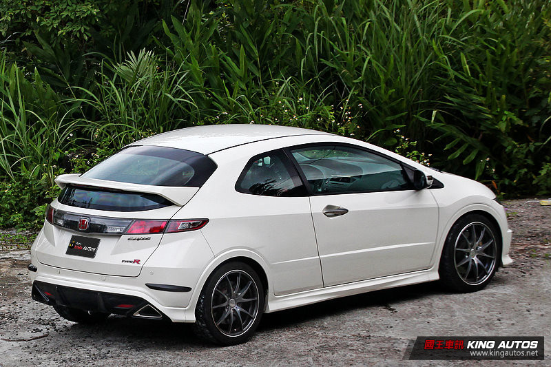 前後代本田魂的驕傲 《Honda Civic Type R》FN2 & FK2世代參上 前後代本田魂的驕傲 《Honda Civic Type R》FN2 & FK2世代參上