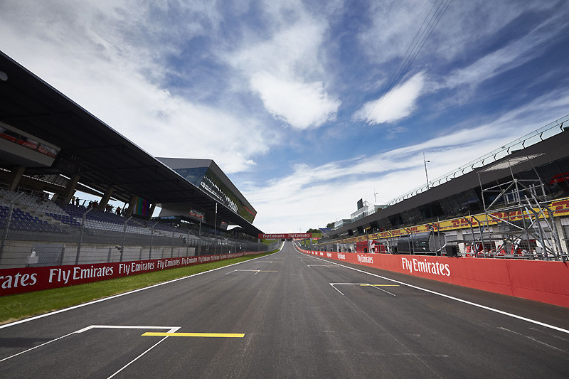最後絕殺 Lewis Hamilton為《Mercedes AMG Petronas F1 Team》搶下奧地利分站冠軍 最後絕殺 Lewis Hamilton為《Mercedes AMG Petronas F1 Team》搶下奧地利分站冠軍