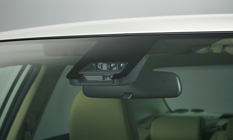 TNGA平台技術上身 新世代《Toyota Camry》將化身四門Coupe美形轎跑 TNGA平台技術上身 新世代《Toyota Camry》將化身四門Coupe美形轎跑